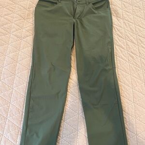 Lululemon Men’s ABC Pant - Green Twill - size 30 x 30